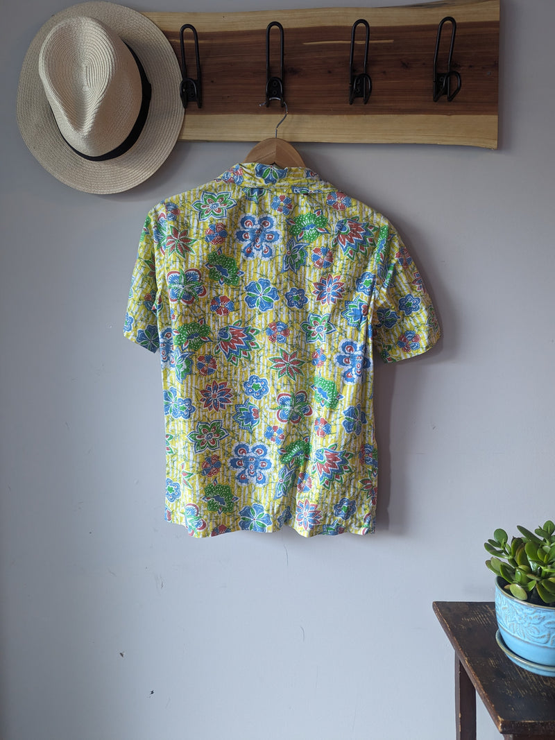 Yellow mellow shirt