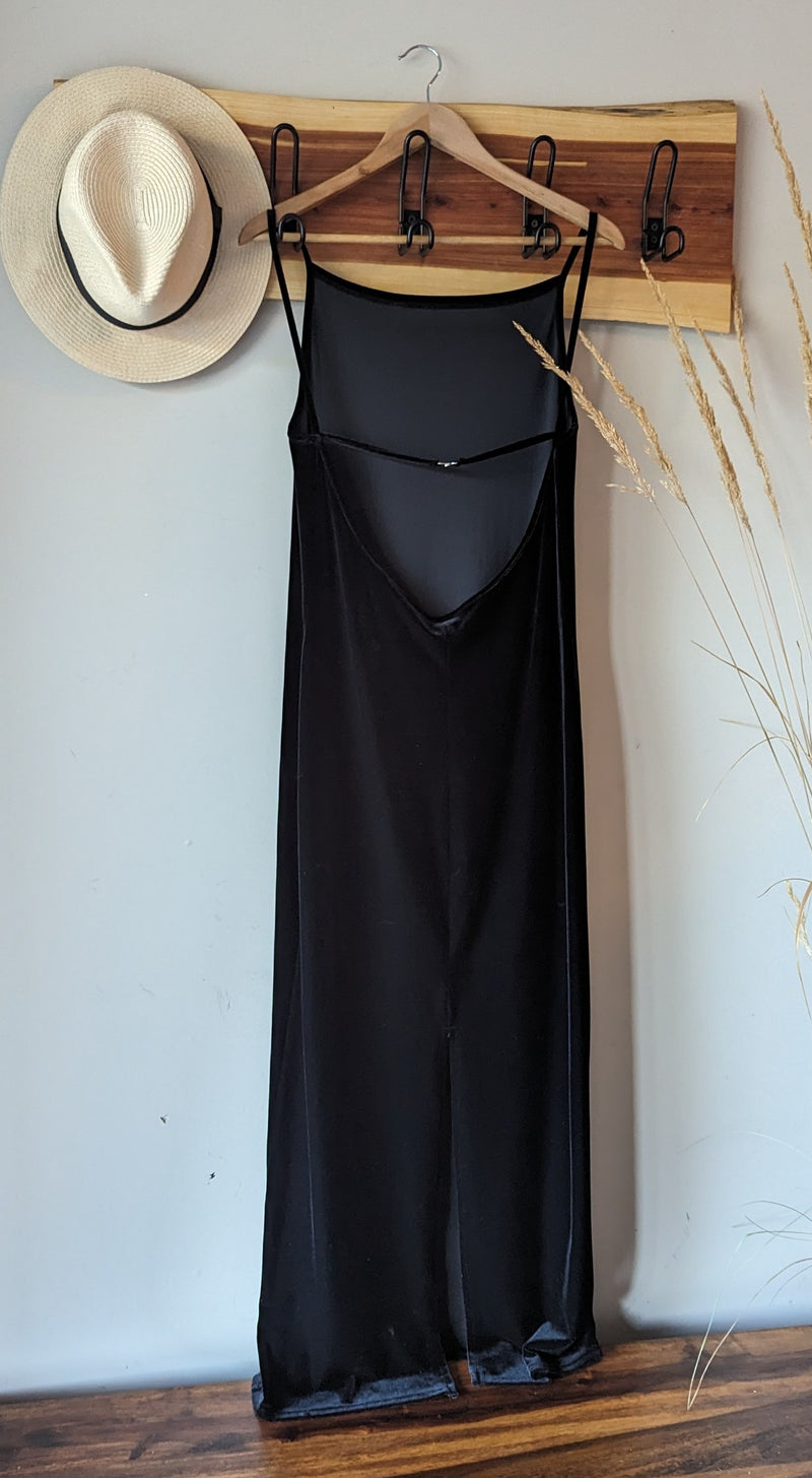 Backless Velvet