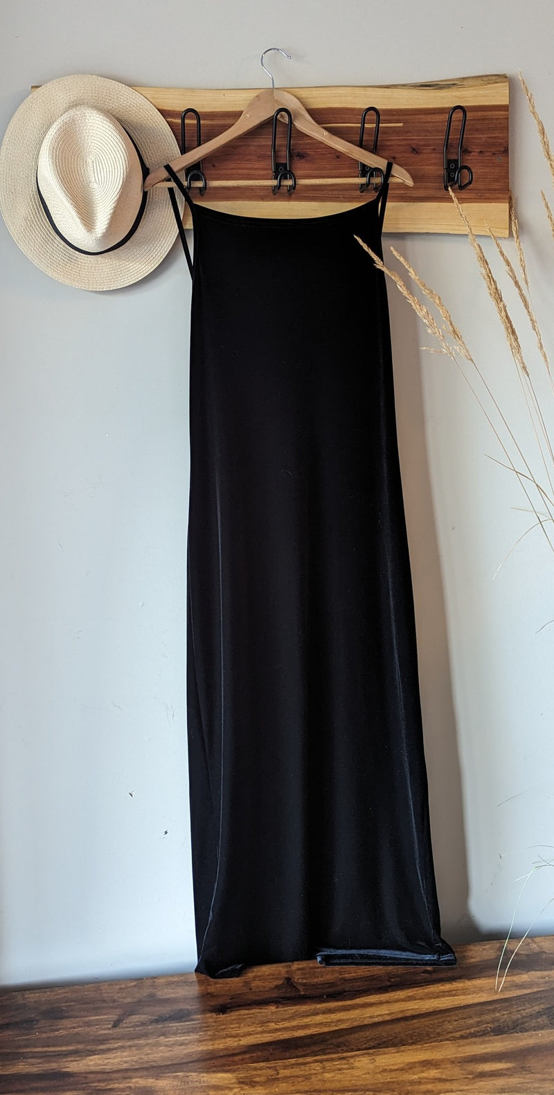Backless Velvet
