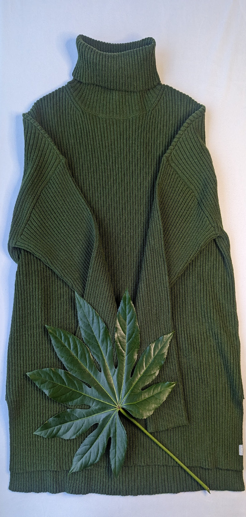 It's Friday Sweater - AtaCollections 
